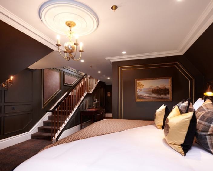 Bed staircase cameron suite auld house suites 640x380