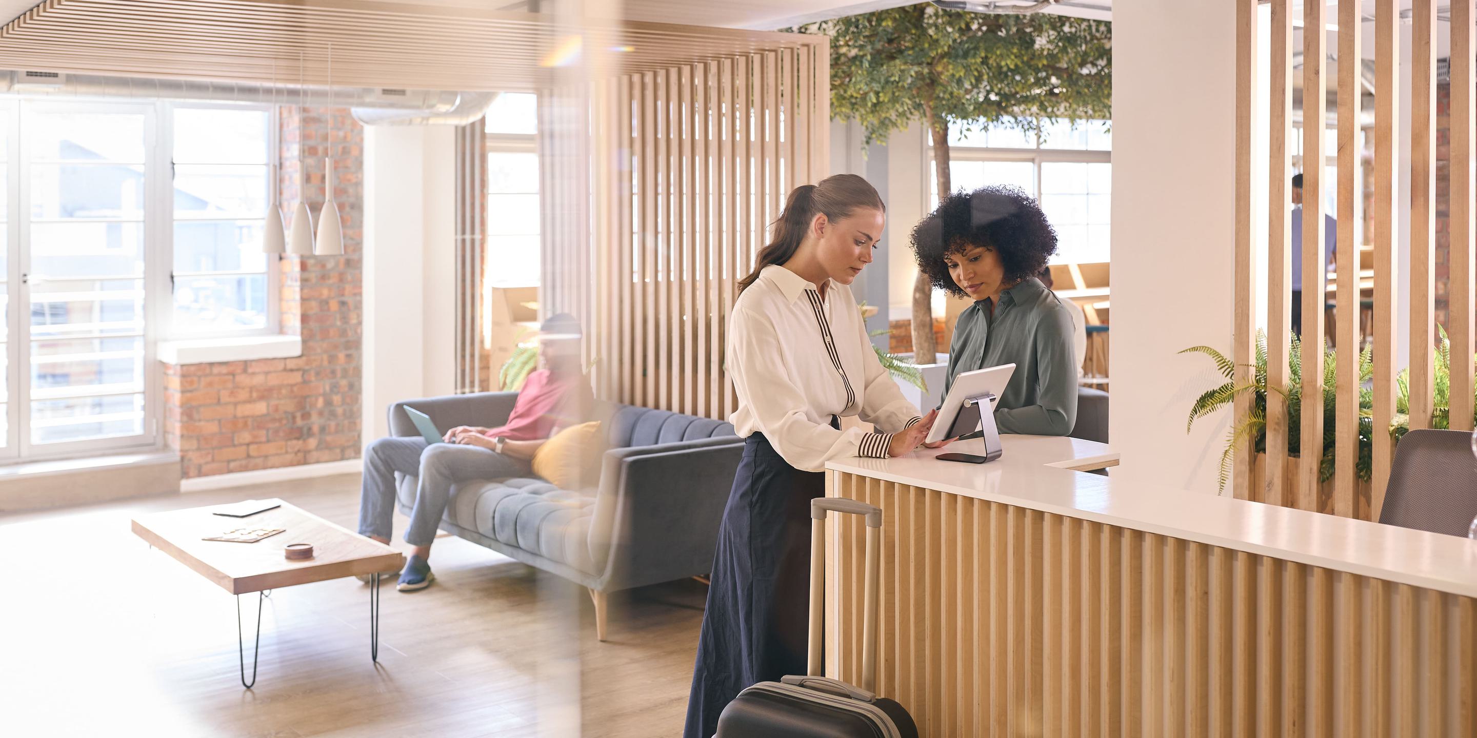 Welcoming and Greeting Hotel Guests: 19 Impactful Ways - Oaky