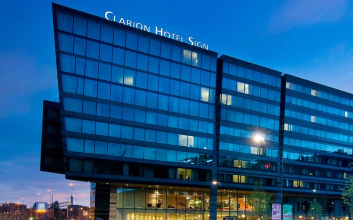 Clarion Hotel Sign x Oaky
